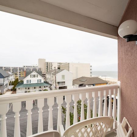 Boardwalk Plaza Hotel Rehoboth Beach Exterior photo