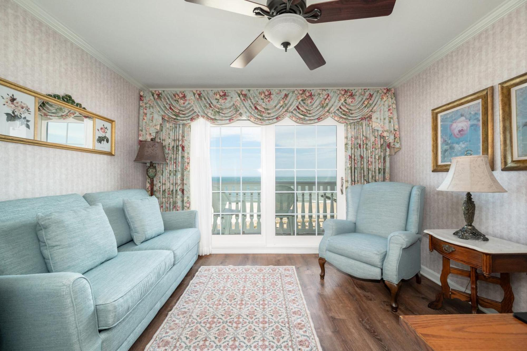 Boardwalk Plaza Hotel Rehoboth Beach Exterior photo