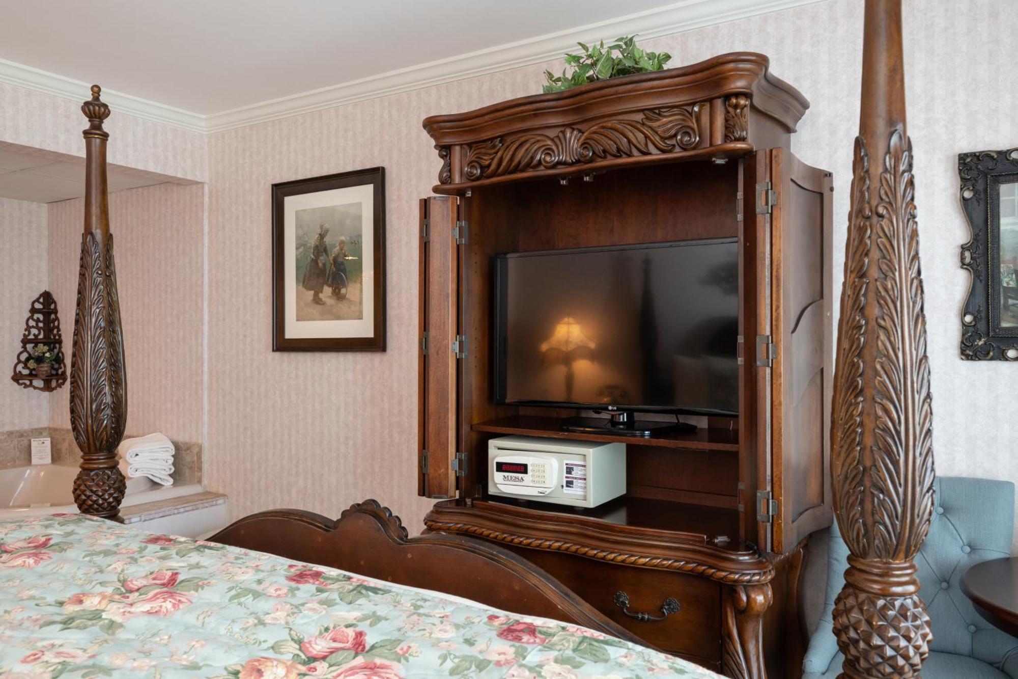 Boardwalk Plaza Hotel Rehoboth Beach Exterior photo