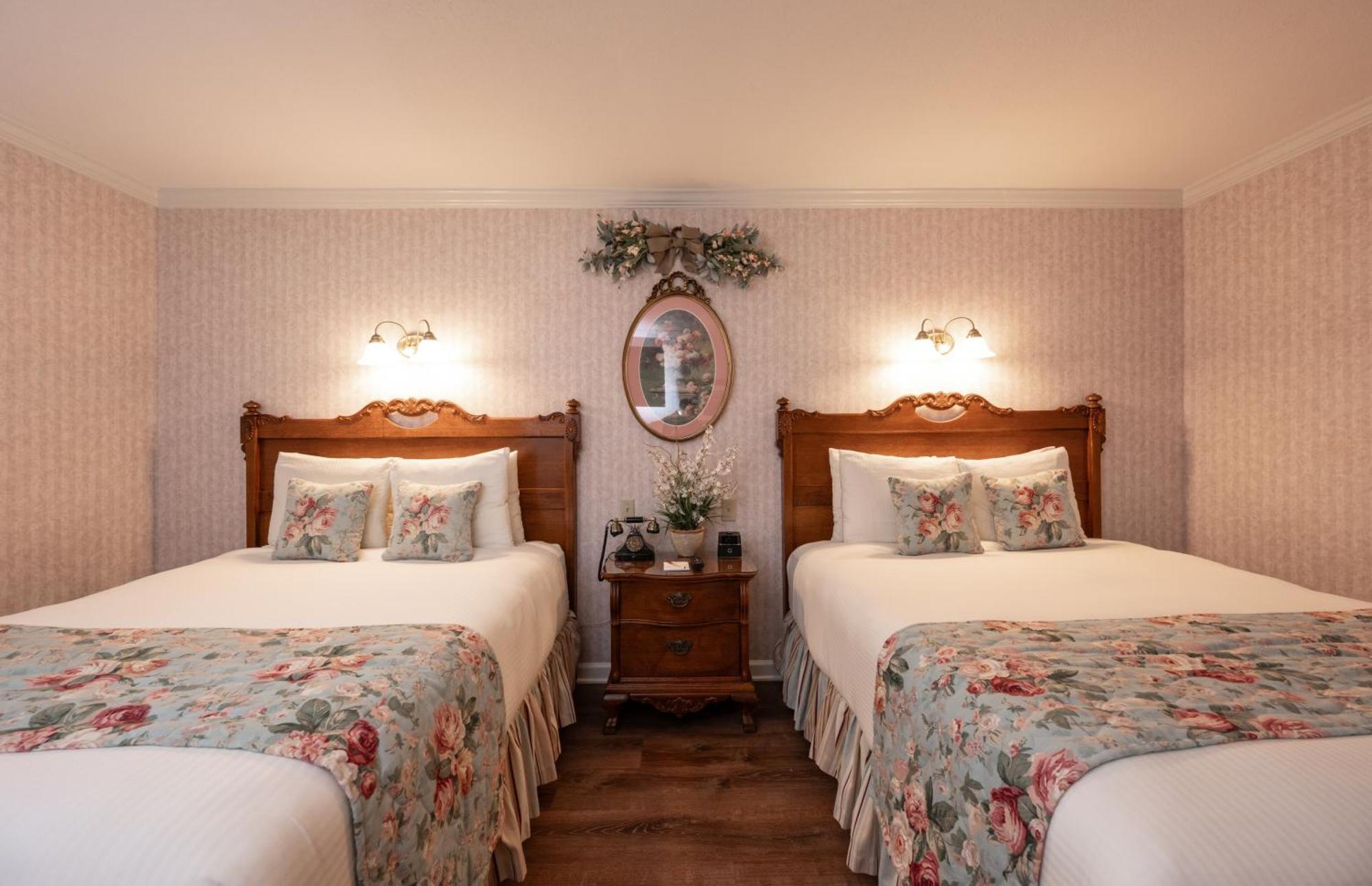 Boardwalk Plaza Hotel Rehoboth Beach Exterior photo
